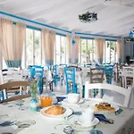 Palmasera Charming